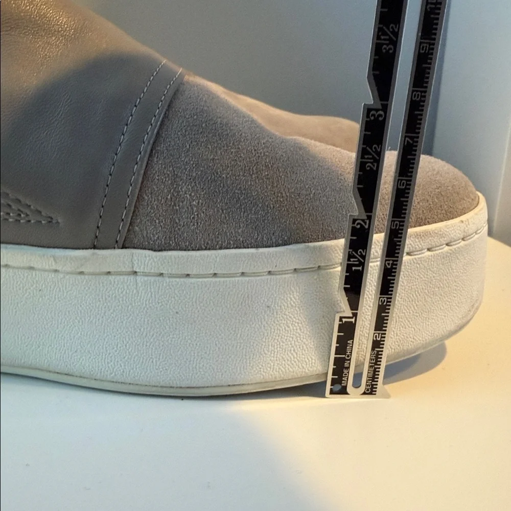 Vince Women's Gray Ward Leather Slip-On Suede Leather Sneaker/Loafer Cushioned